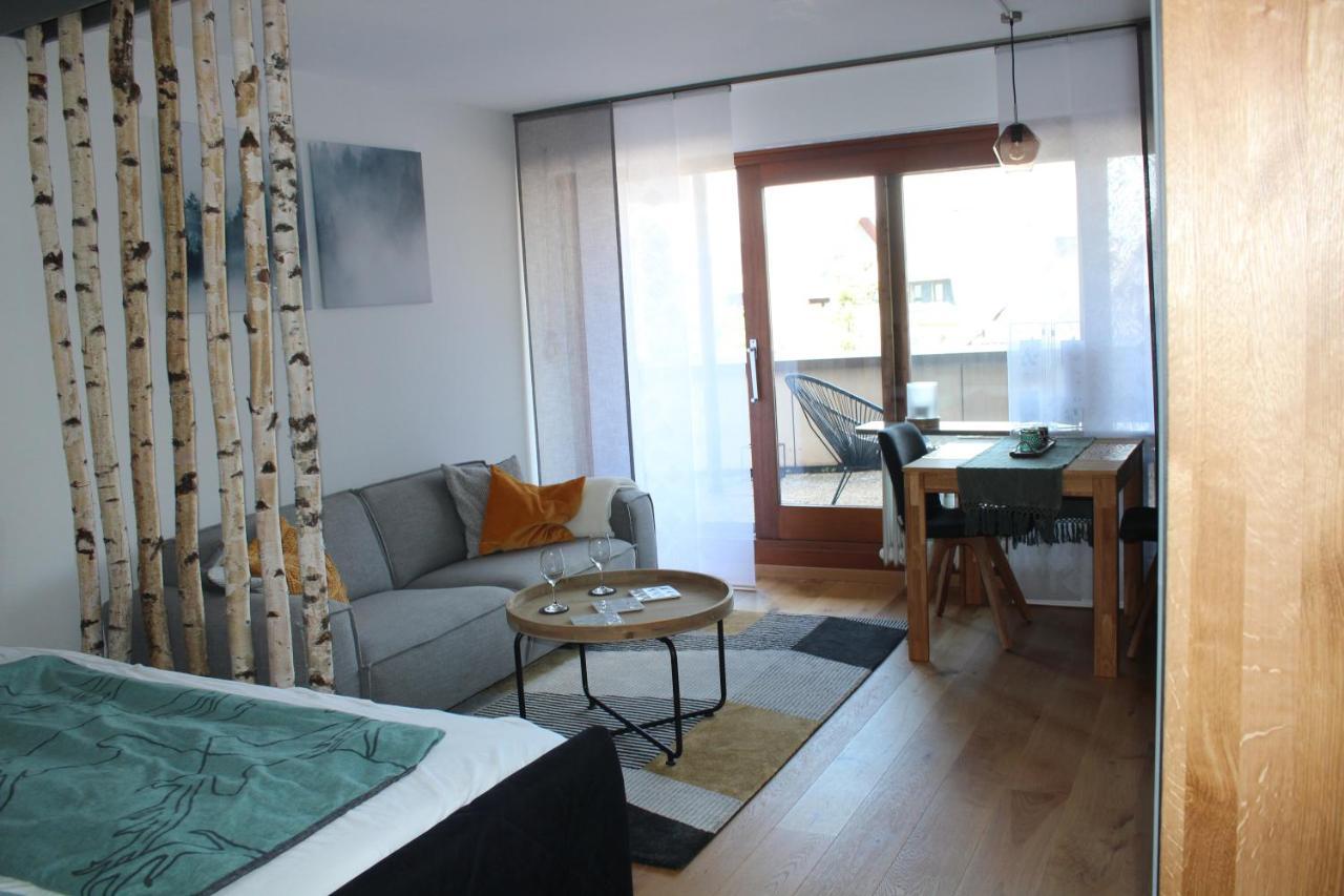 1-Zimmer-Apartment Mit Grossem Balkon Schönwald Ngoại thất bức ảnh