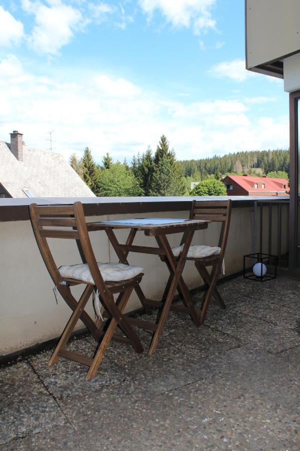 1-Zimmer-Apartment Mit Grossem Balkon Schönwald Ngoại thất bức ảnh